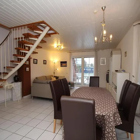 Gemuetliche Doppelhaushaelfte In Meer, Garten Und Erholung Holiday home *